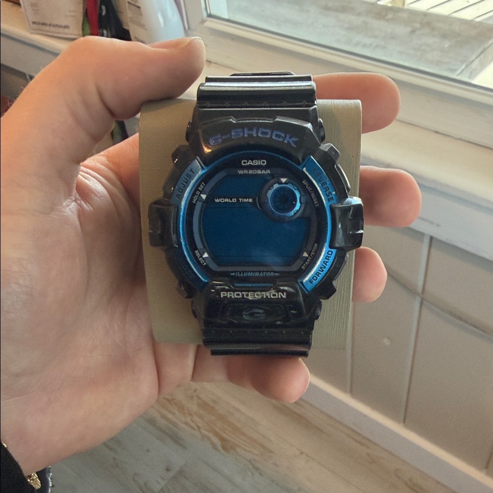 G-Shock Dynamic Black and Blue Smartwatch